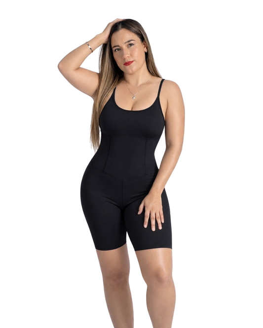 Mod. 701 JUMPSUIT DE TIRANTE CON ESCOTE V