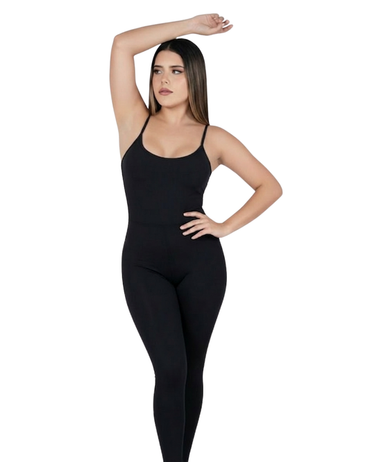 Mod. 702 JUMPSUIT LARGO DE TIRANTE ESCOTE V
