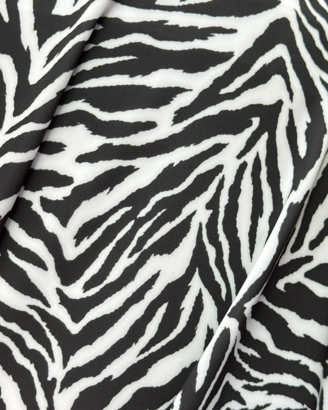 Mod 820 Body reductor tirante plisado Animal Print